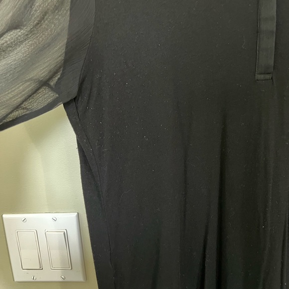 Loft Black Sheer Top Size L Petite - Picture 3 of 3